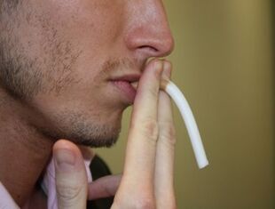 Muž, který kouří, riskuje rozvoj problémů s potencí